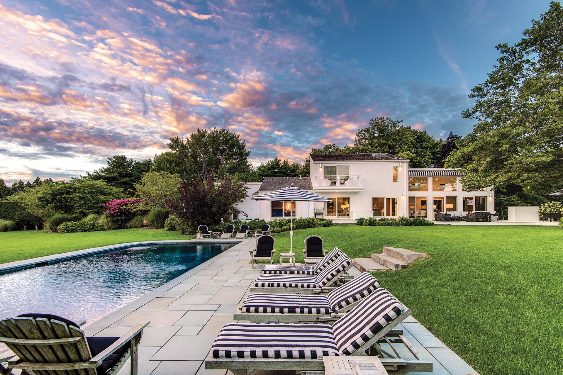 Saunders & Associates Hamptons Real Estate Firm serving