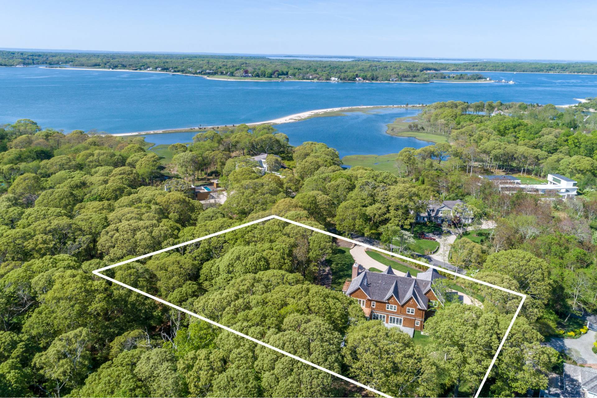 Hamptons Real Estate Saunders & Associates Shelter Island Real Estate