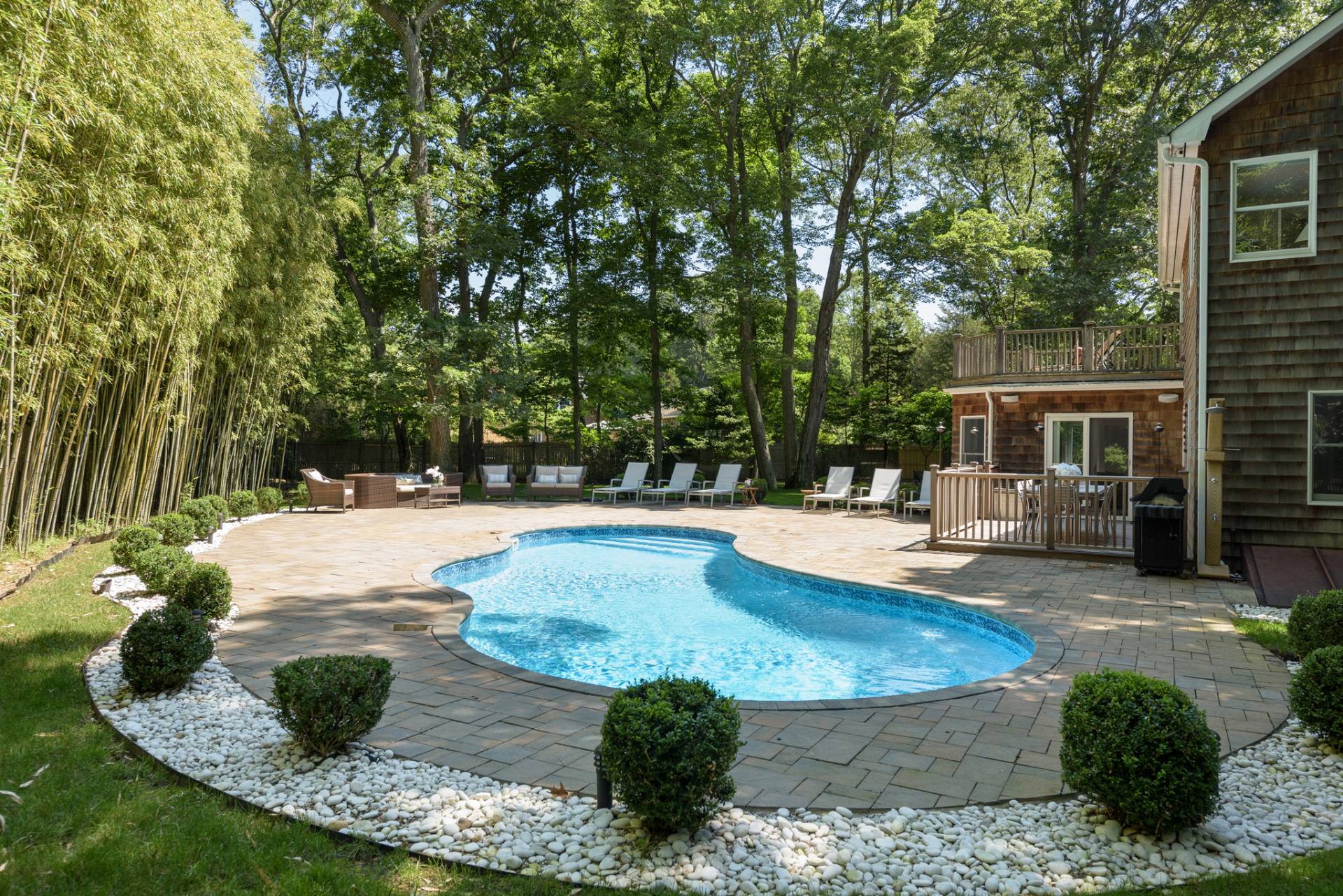 Romaine Gordon Real Estate Agent Hamptons Real Estate Saunders