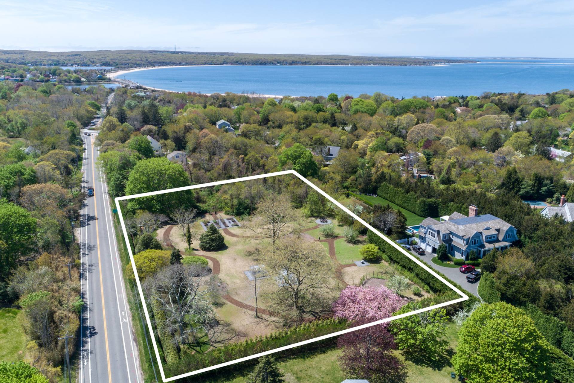 Hamptons Real Estate Saunders & Associates Shelter Island Real Estate