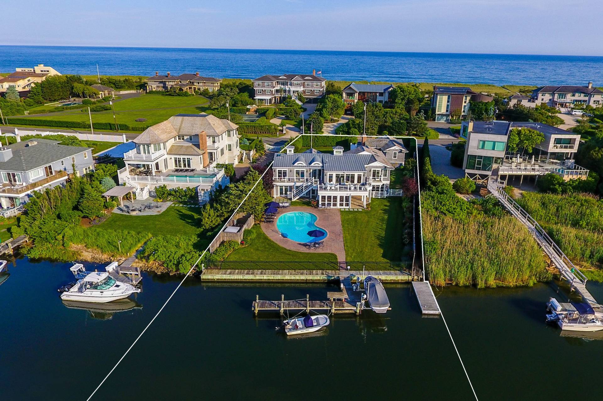 Singles in west hampton dunes ny Westhampton Beach NY Demographics data with population from census