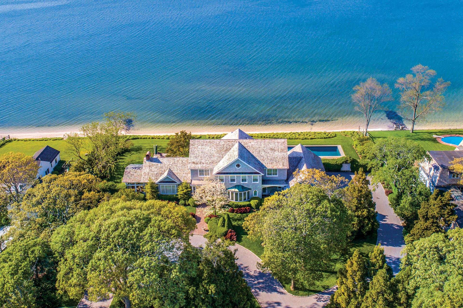 Hamptons Real Estate | Saunders & Associates | Shelter Island Real Estate