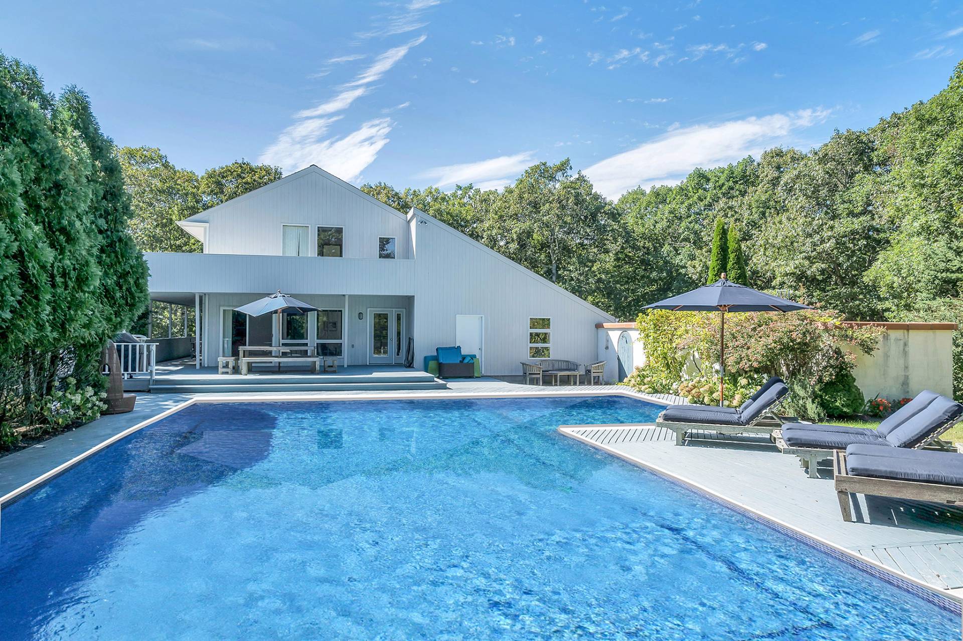 meet amagansett singles House located at 14 meeting house ln, amagansett, ny 11930 view sales history, tax history, home value estimates, and overhead views apn 0300171000400003000. meet amagansett singles House located at 14 meeting house ln, amagansett, ny 11930 view sales history, tax history, home value estimates, and overhead views apn 0300171000400003000.
